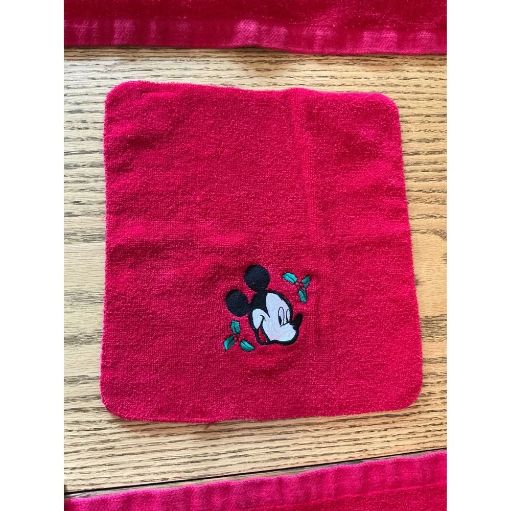 Vintage Disney Mickey Mouse Christmas Towel Set Red Saturday Knight Ltd 5 Piece